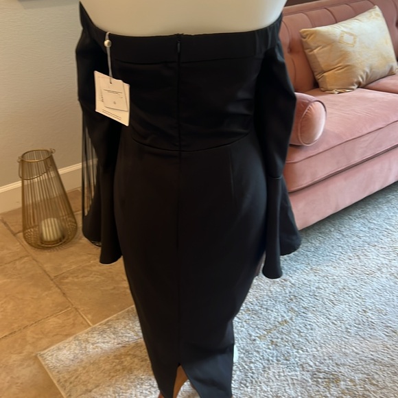 ***NWT***Missguided size 8 Elegant Black Off-Shoulder Dress - Picture 3 of 8